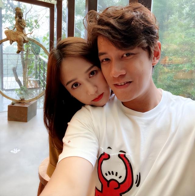 陈乔恩领证后首晒合照（陈乔恩婚后与老公）(17)