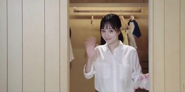 李小璐复出的原因(复出不得力的李小璐创个人品牌)(11)