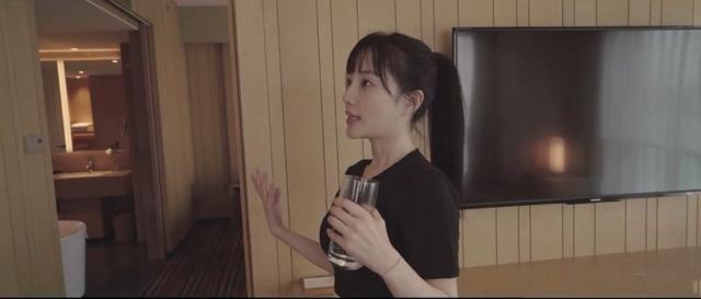 李小璐复出的原因(复出不得力的李小璐创个人品牌)(12)