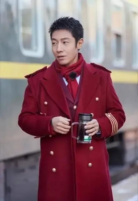 央视著名主持人——撒贝宁个人资料