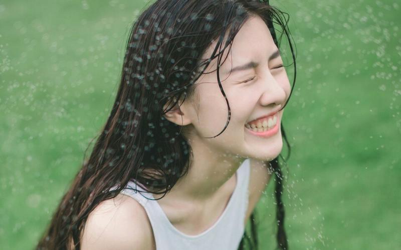 女朋友不让亲不让抱不让睡，该怎么办？