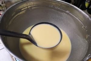 没有平底锅怎么做千层蛋糕的皮,榴莲千层用什么锅最好图5